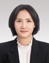 김현정 (Hyunjung Kim)